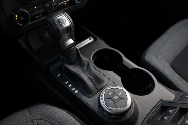 2023 Ford Bronco Base photo 7