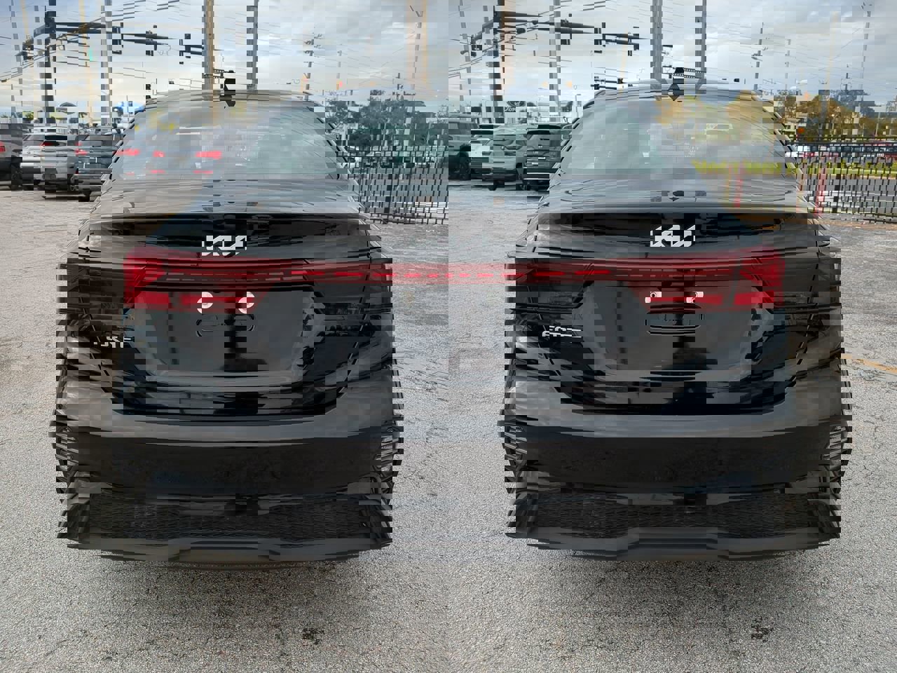 2022 Kia Forte FE LXS photo 2