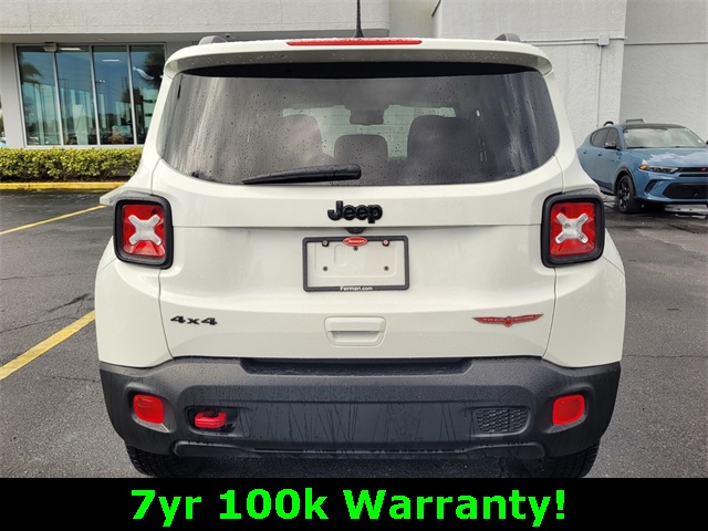 2023 Jeep Renegade Trailhawk photo 2