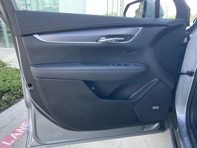2025 Cadillac XT6 Luxury photo 29