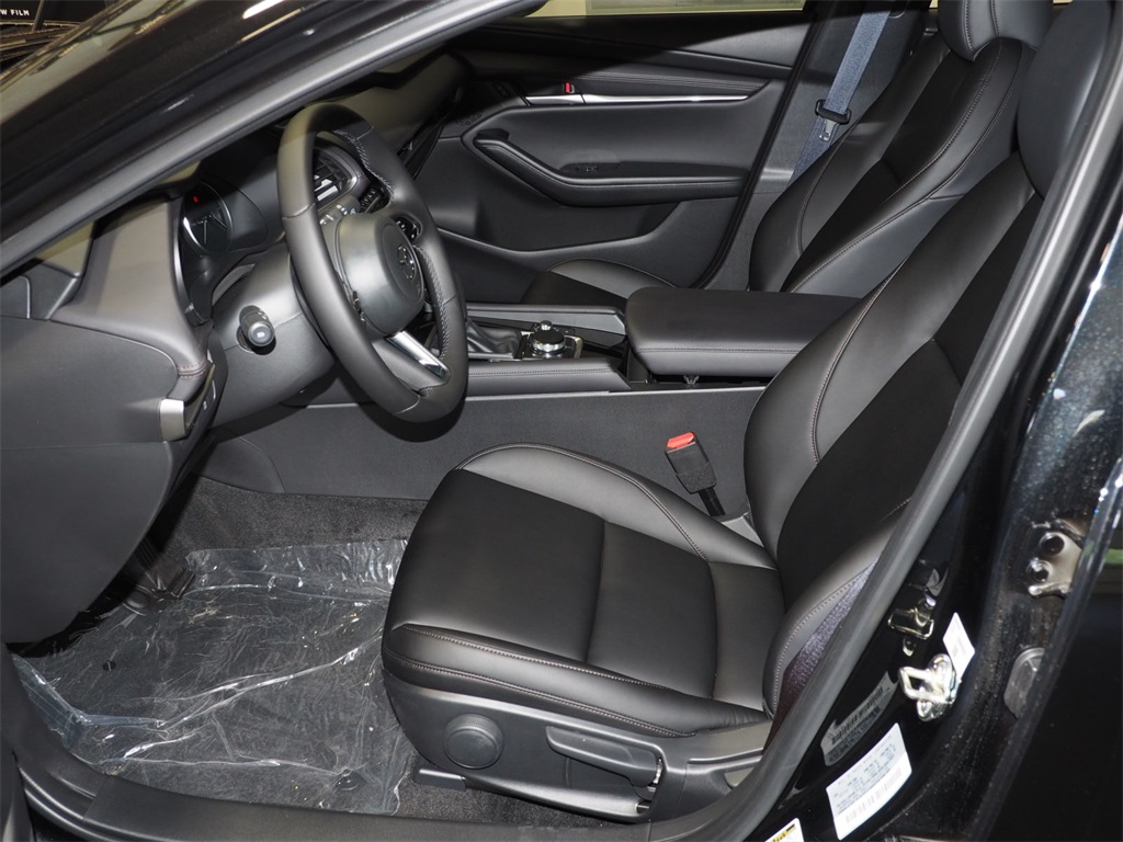 2025 Mazda Mazda3 Hatchback 2.5 Select Sport photo 3
