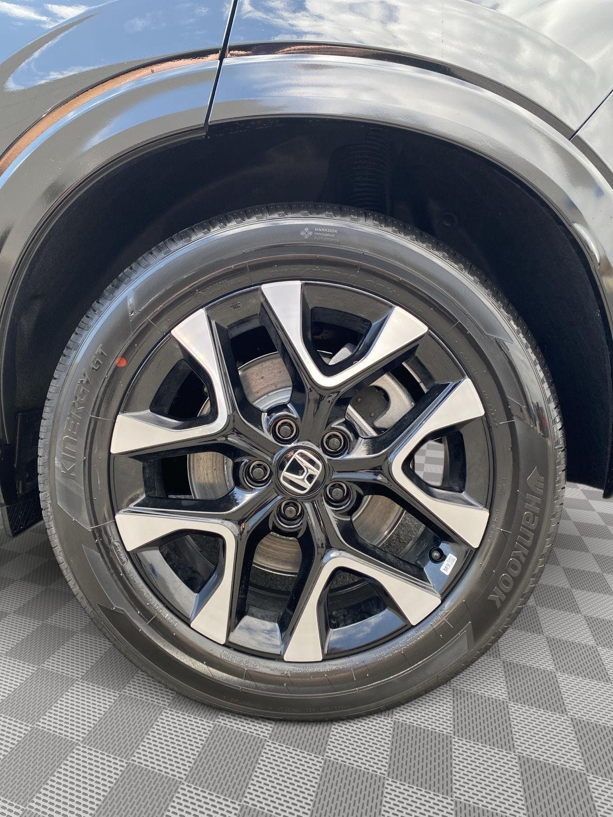 2026 Honda HR-V EX-L photo 13