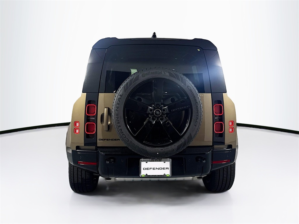 2025 Land Rover Defender 110 X-Dynamic SE photo 6