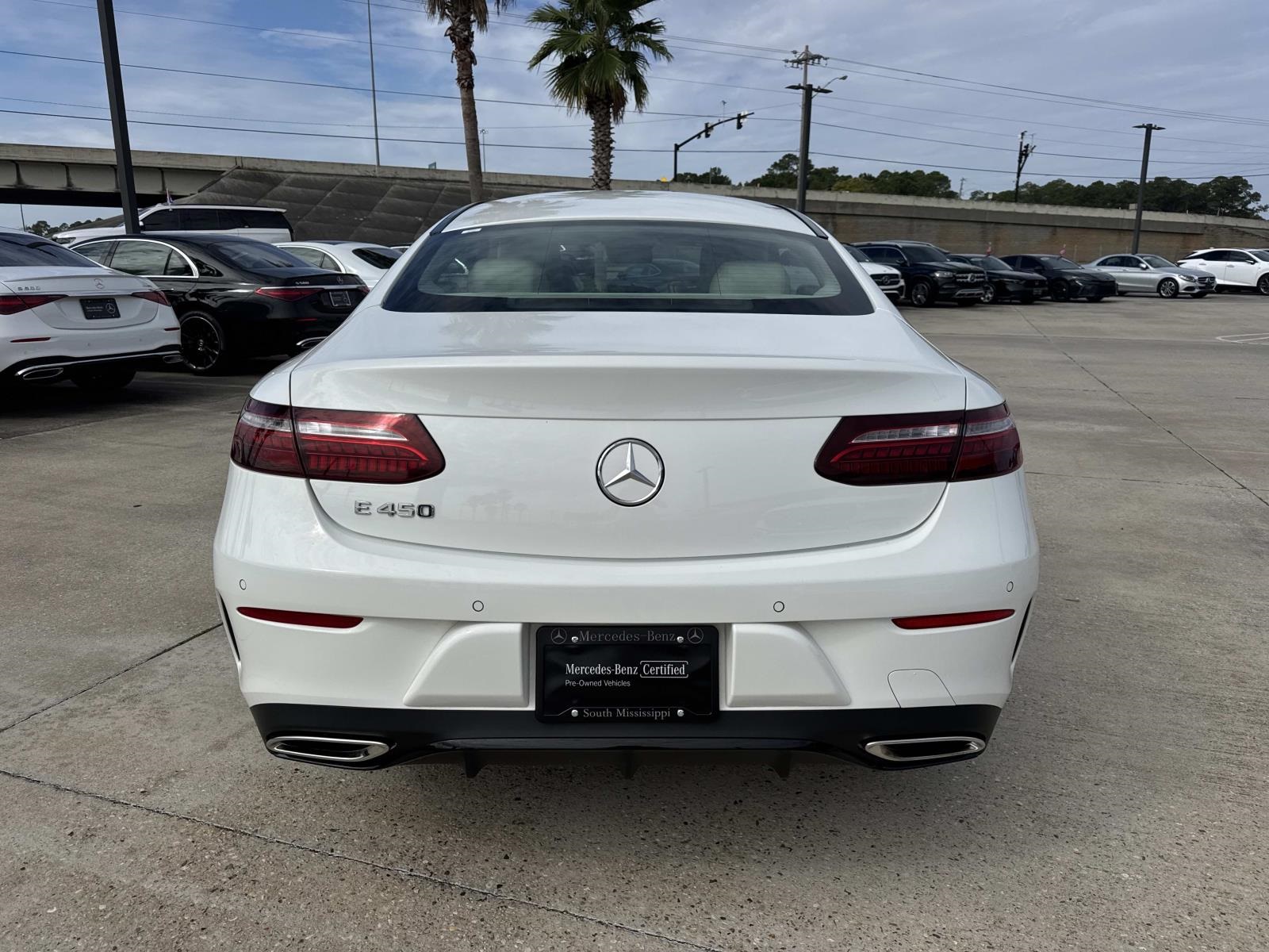 2022 Mercedes Benz E 450 photo 6
