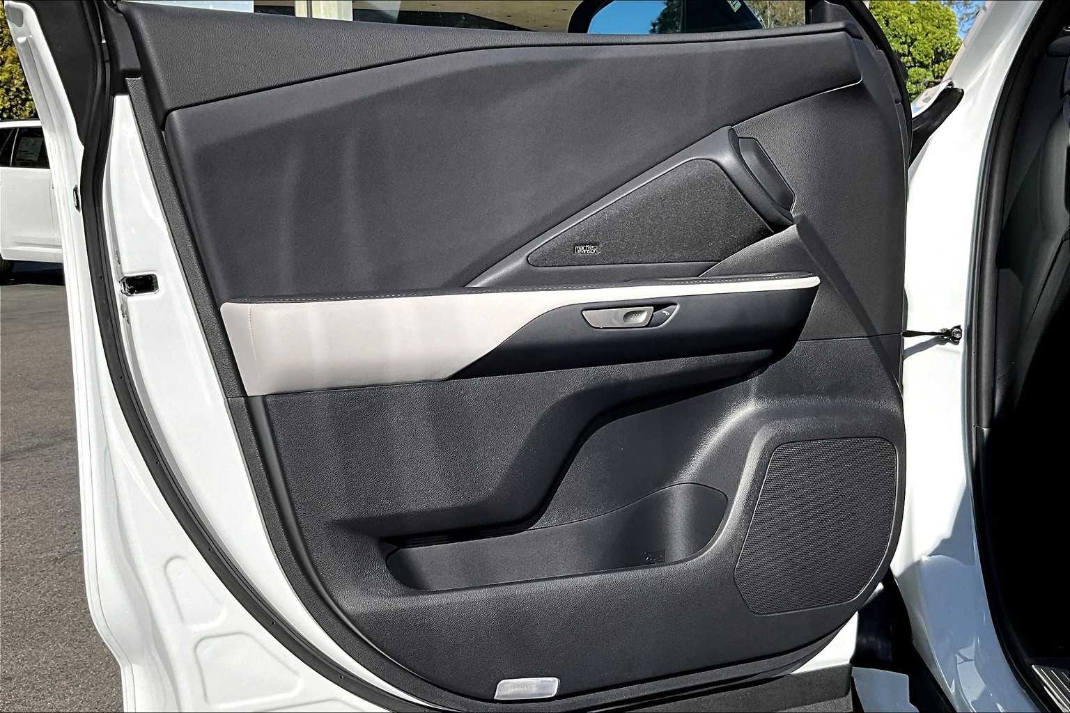 2026 Lexus TX 500h F SPORT Performance Premium photo 12