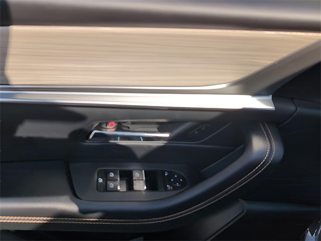 2024 Mazda CX-90 Preferred photo 11