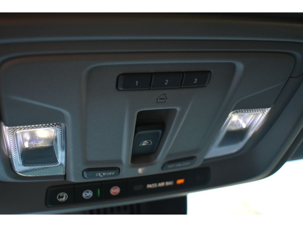 2025 Chevrolet Silverado 1500 LT photo 33