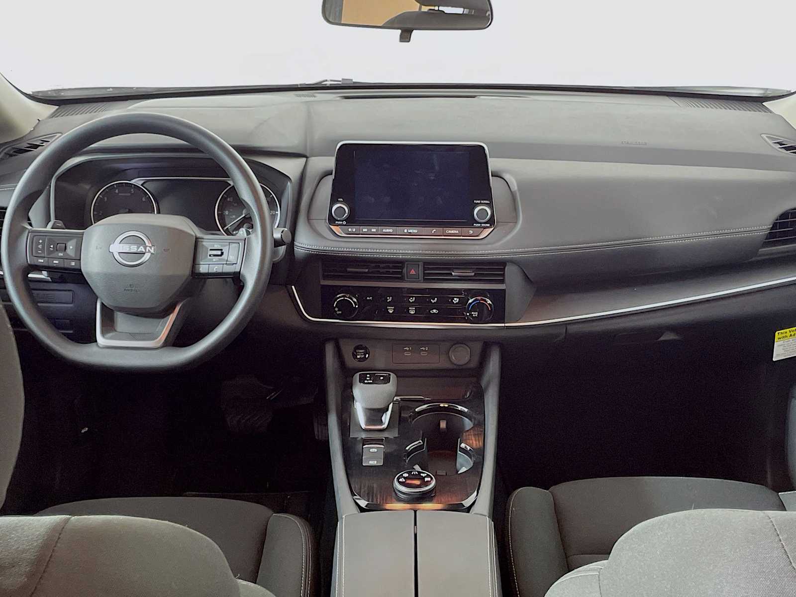 2025 Nissan Rogue S photo 3