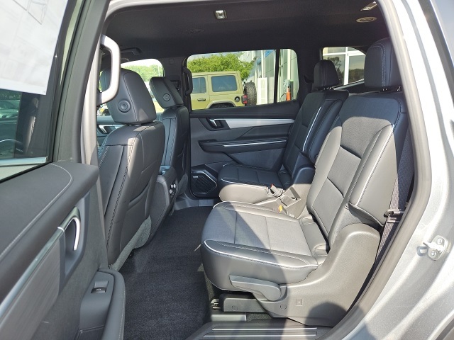 2026 Buick Enclave Preferred photo 14