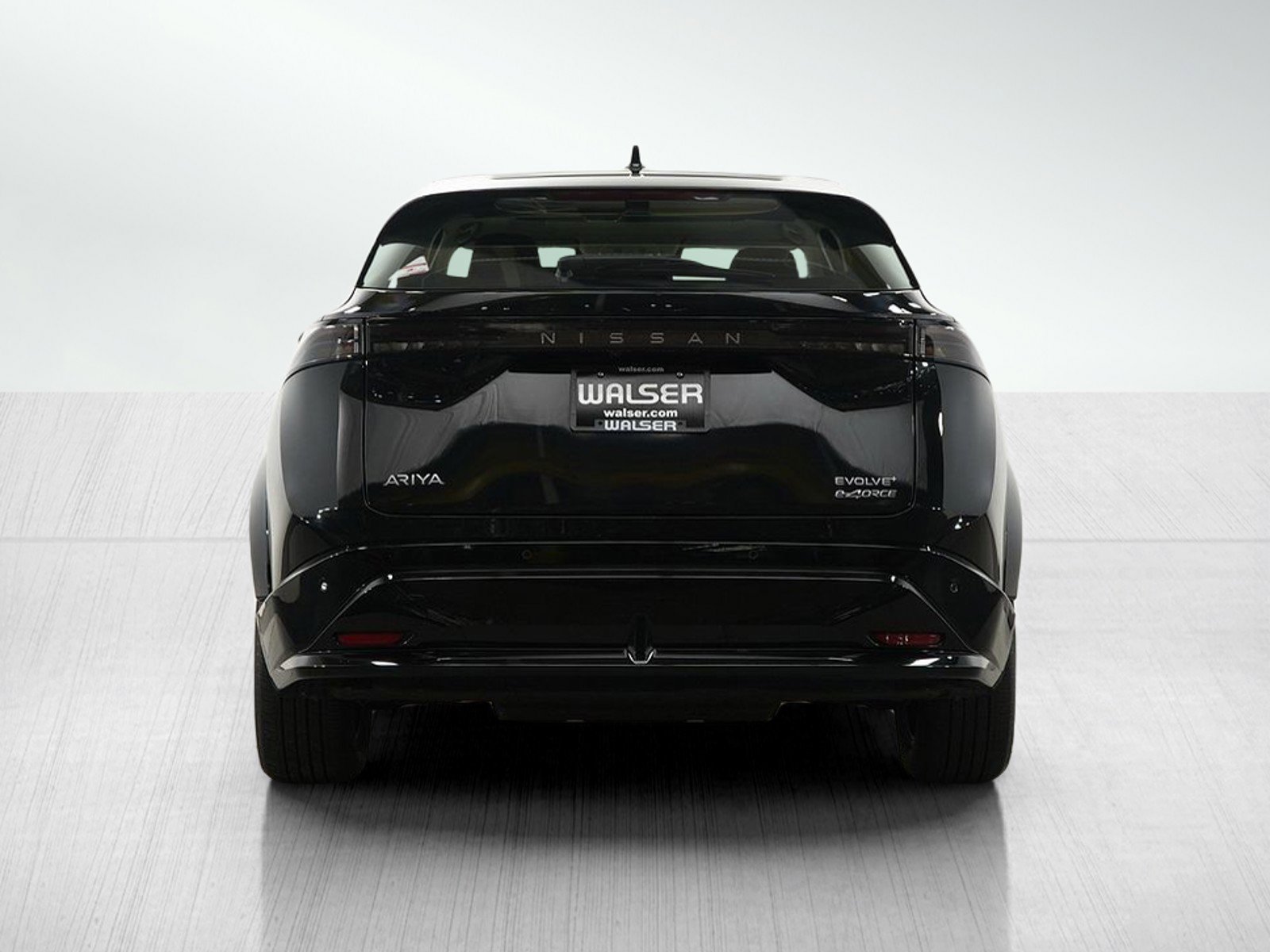 2024 Nissan ARIYA Engage Evolve+ Empower photo 3