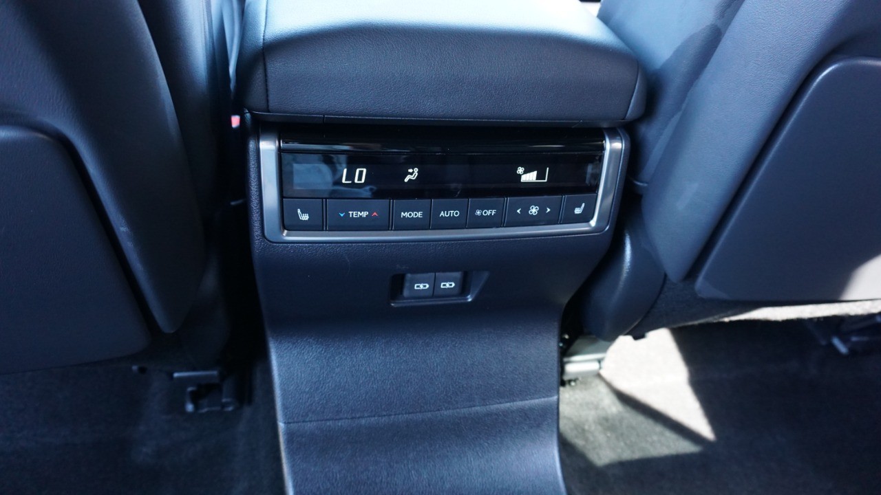 2024 Lexus GX 550 Luxury photo 30