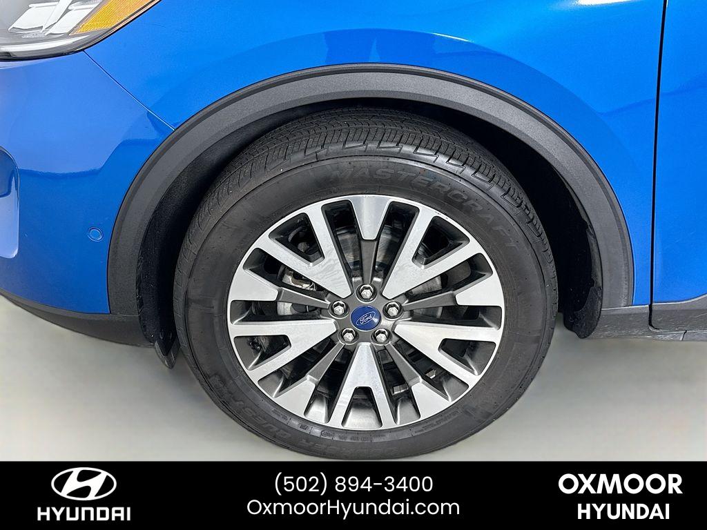 2020 Ford Escape Titanium photo 29