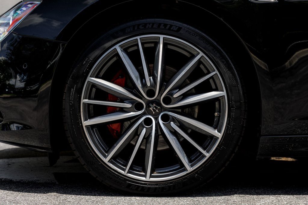 2020 Maserati Ghibli photo 35