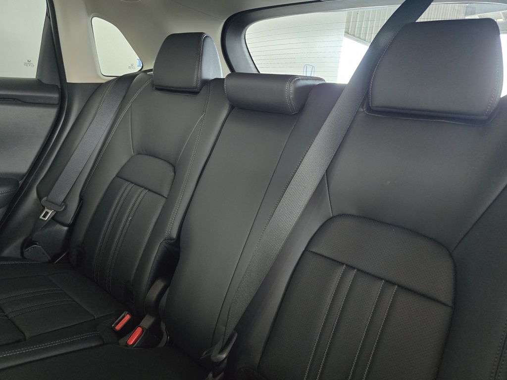 2026 Honda HR-V EX-L photo 18