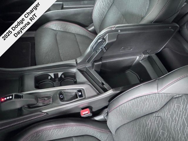2025 Toyota RAV4 LE photo 35