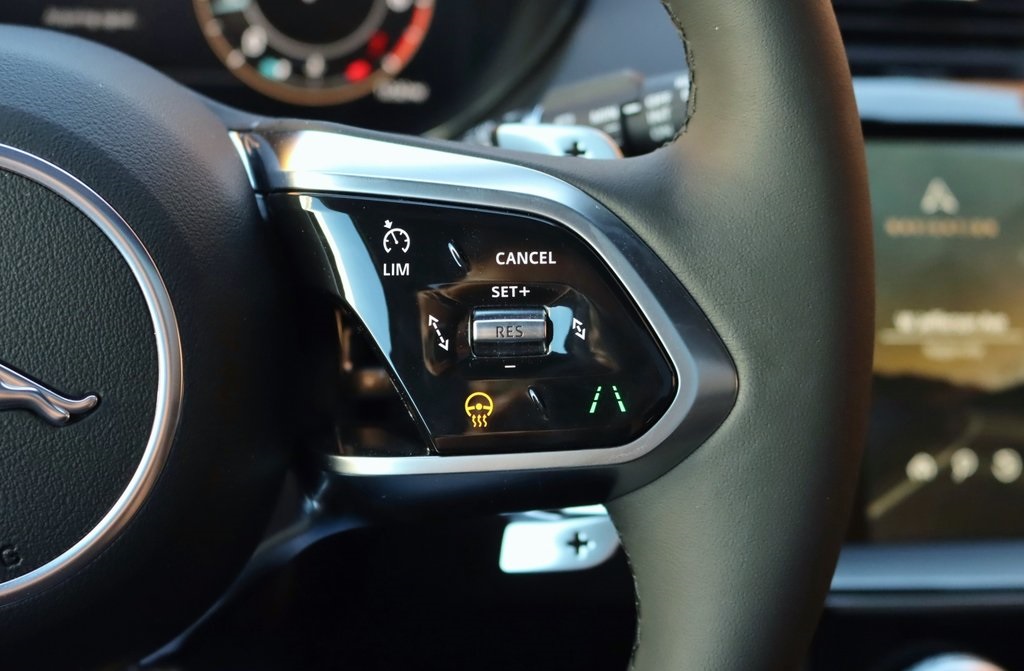 2024 JAGUAR PACE P250 - Image 17