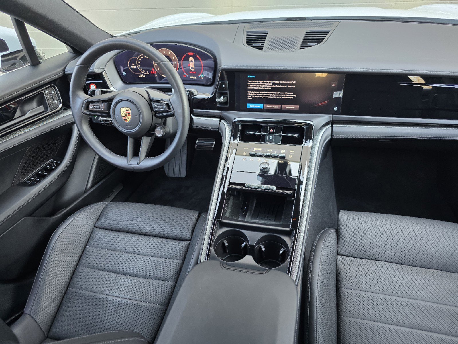 2024 Porsche Panamera 4 photo 25