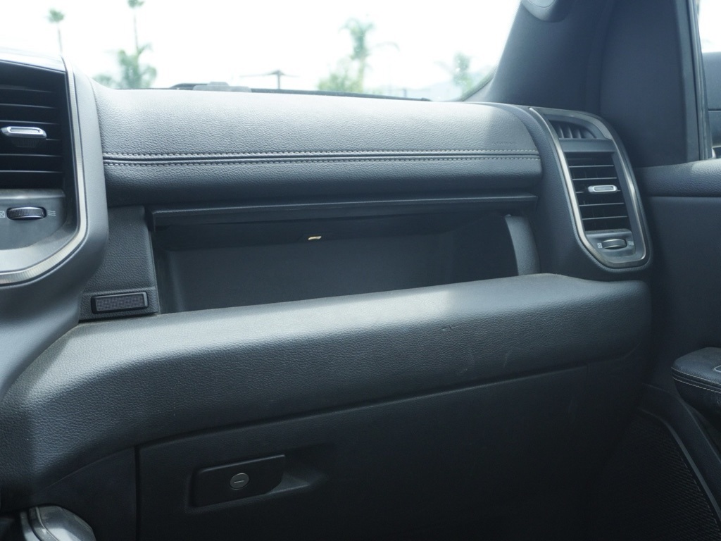 2020 Ram 1500 Rebel photo 26