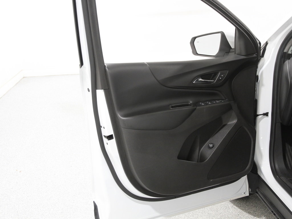 2019 Chevrolet Equinox LT photo 4