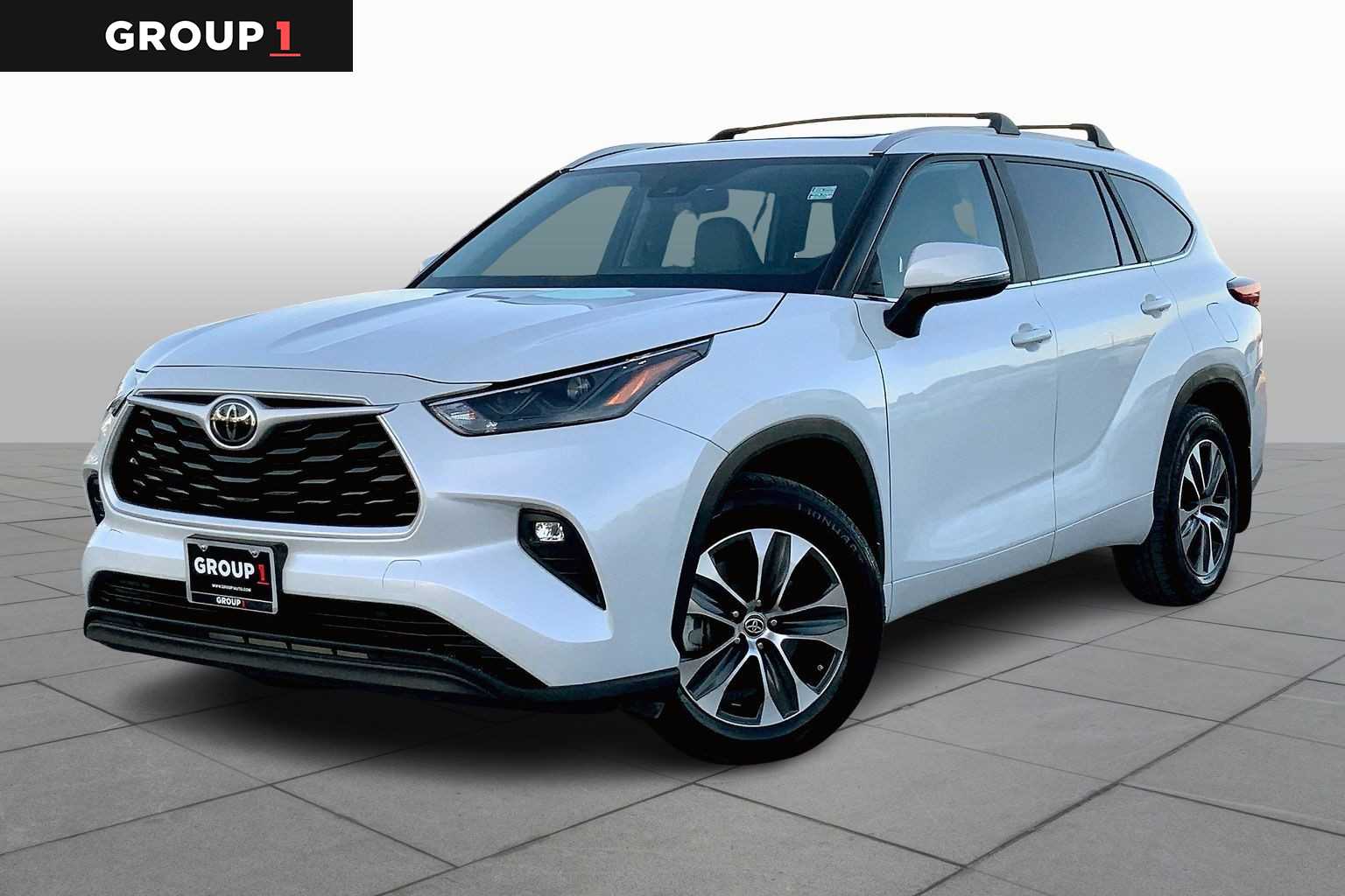 2023 Toyota Highlander L's photo