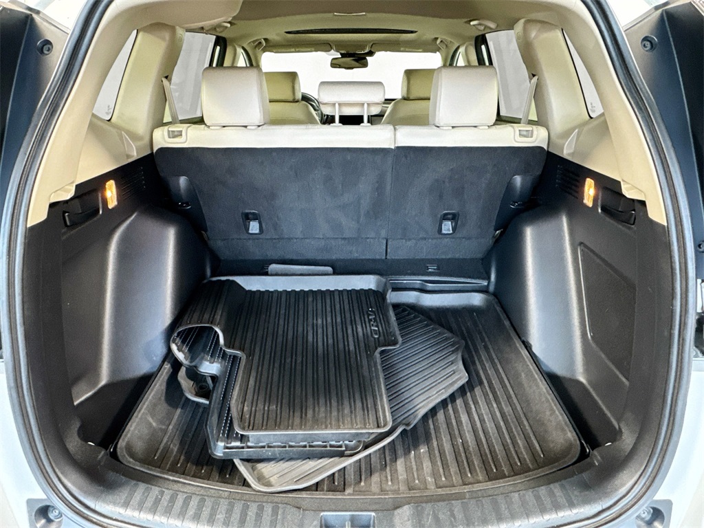 2020 Honda CR-V Touring photo 19
