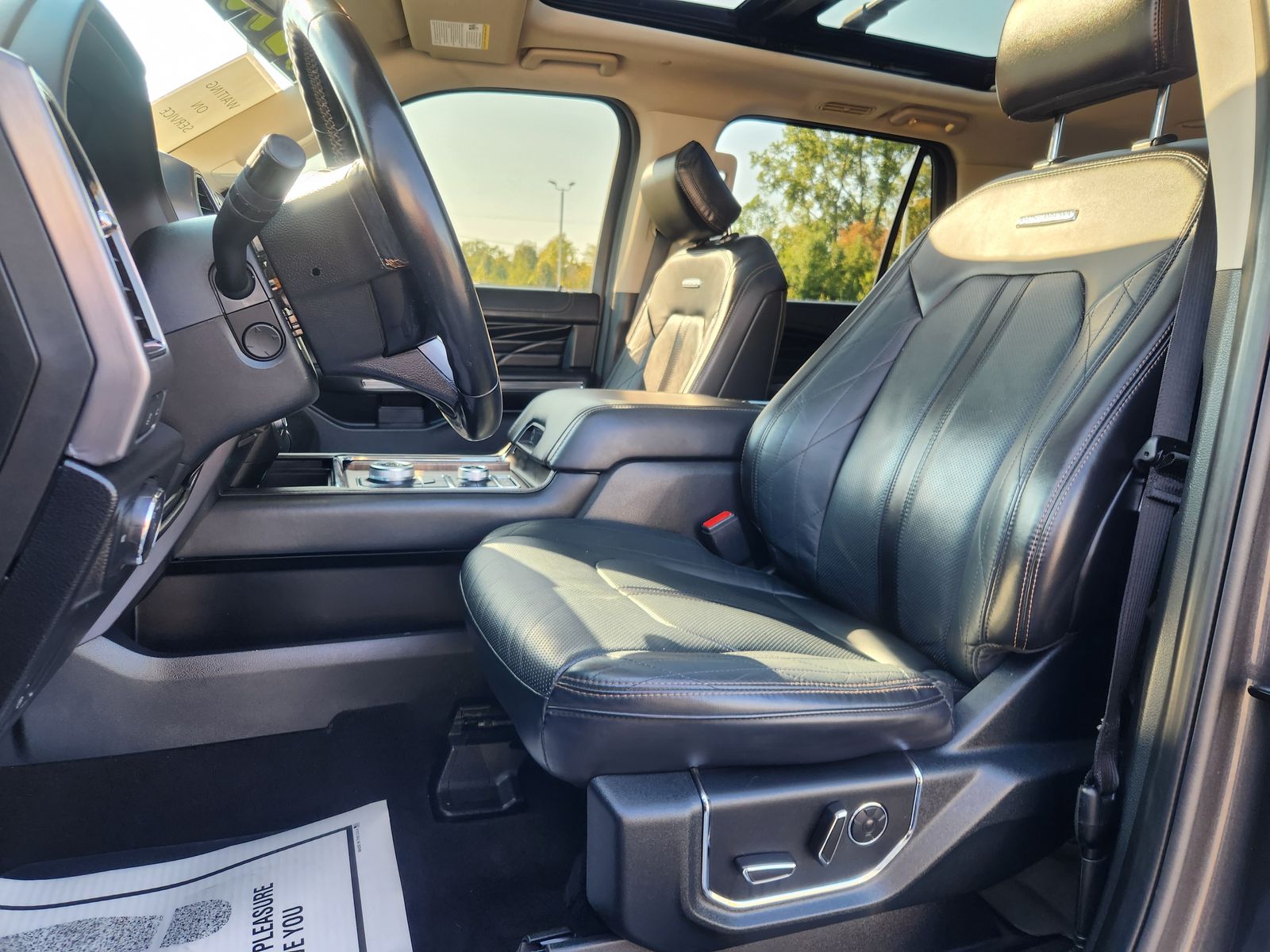 2020 Ford Expedition Platinum photo 35