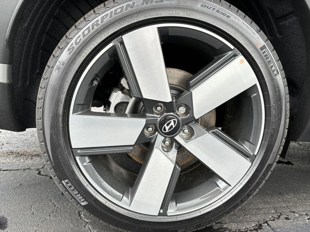 2024 Hyundai Santa Fe Limited photo 5