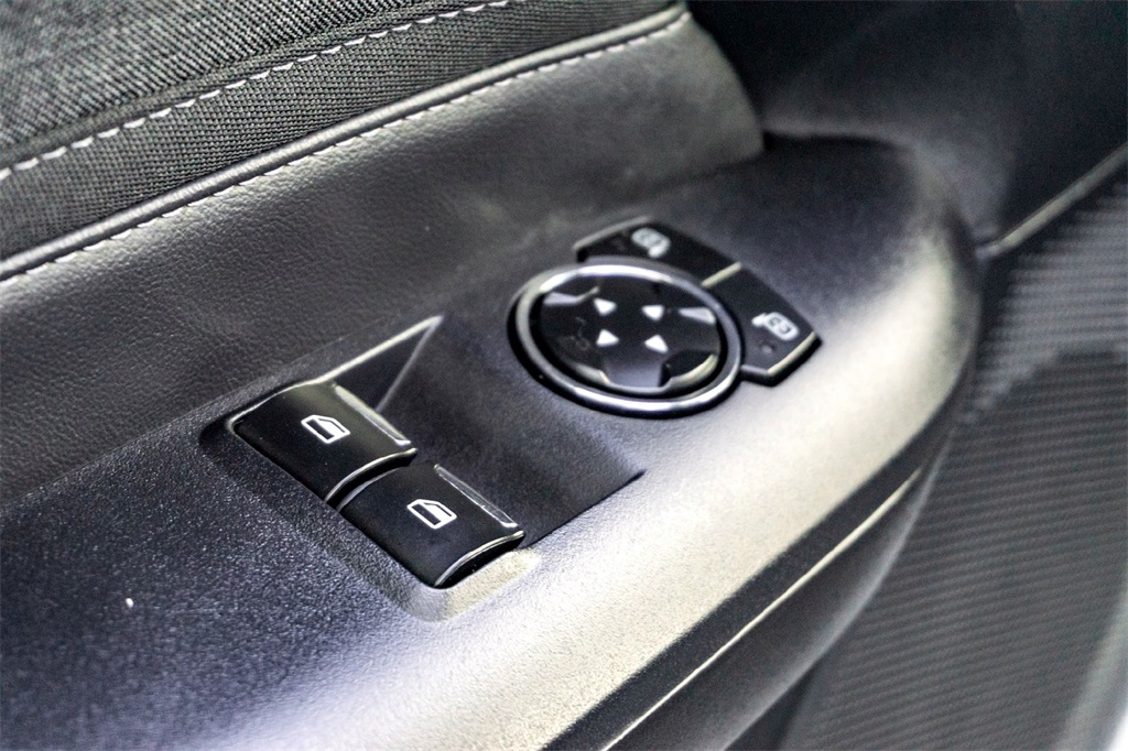 2024 Ford Mustang EcoBoost photo 11