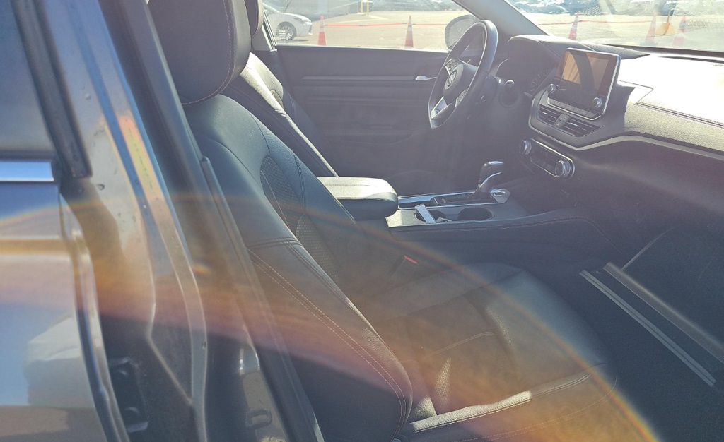 2022 Nissan Altima 2.5 SR photo 4