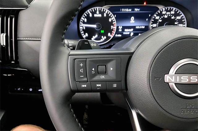 2025 Nissan Pathfinder SV photo 21