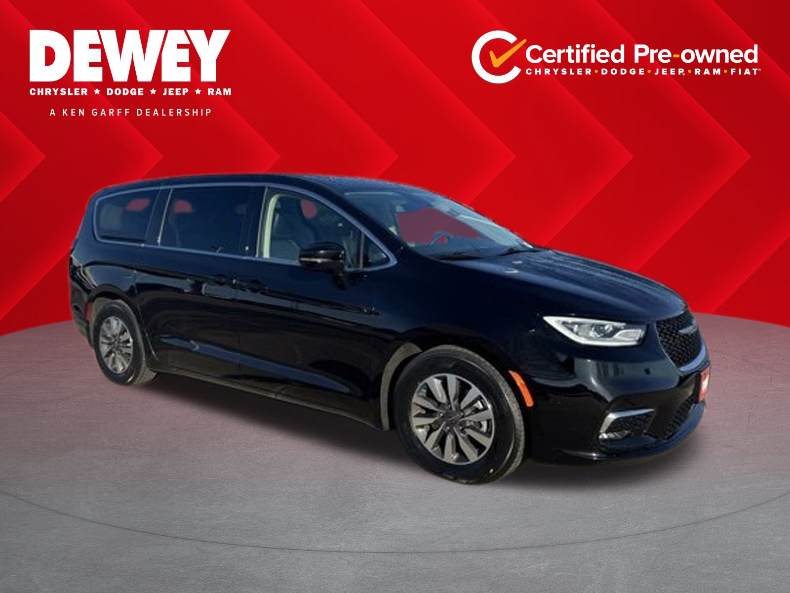 2024 Chrysler Pacifica PHEV Select's photo