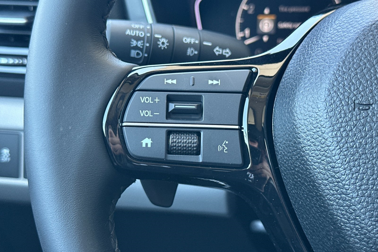 2025 Honda Pilot Touring photo 22