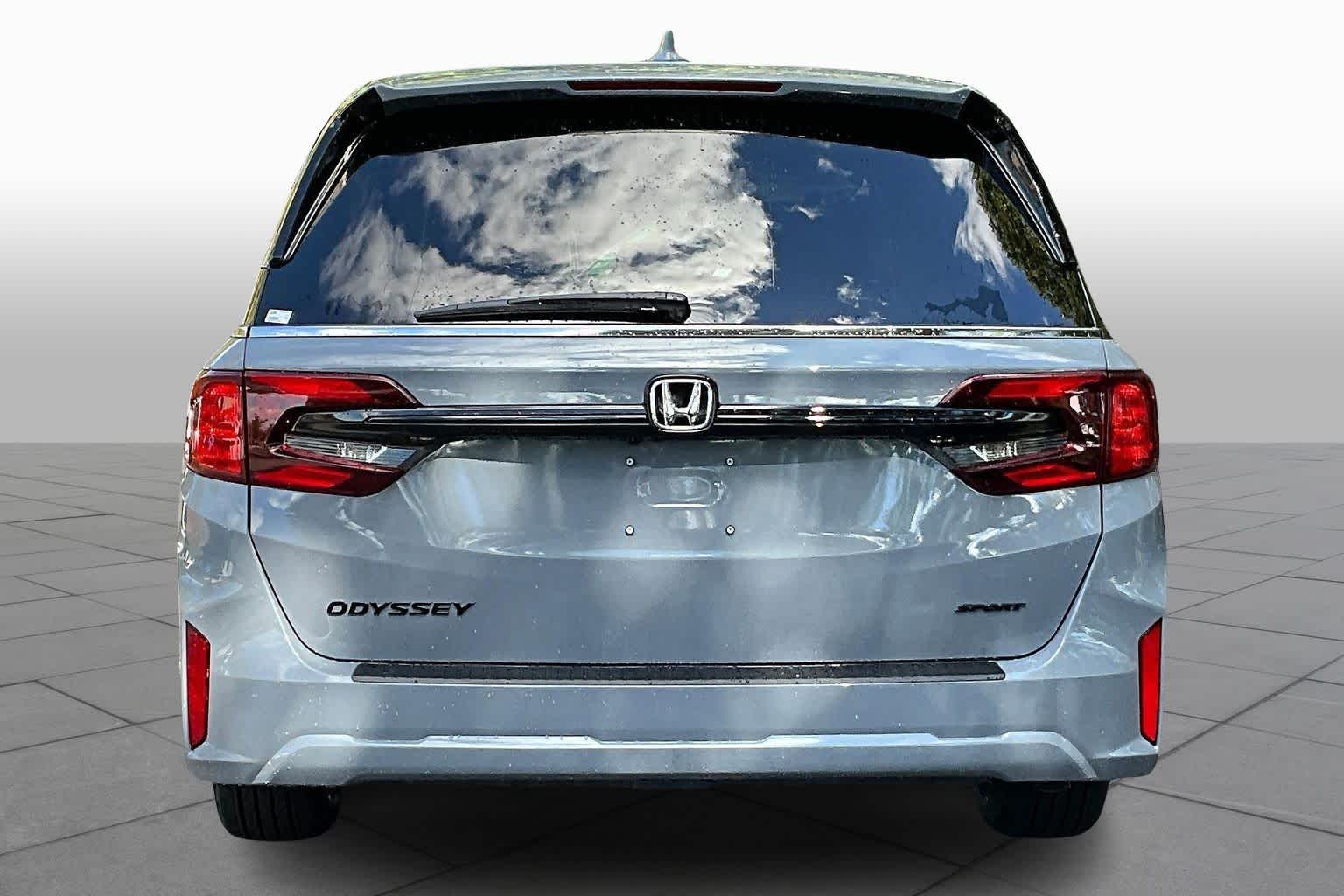 2026 Honda Odyssey Sport photo 4
