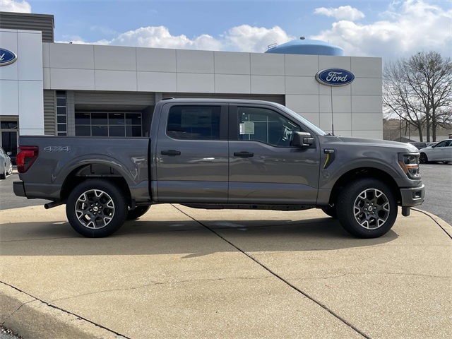 2025 Ford F-150 STX photo 2