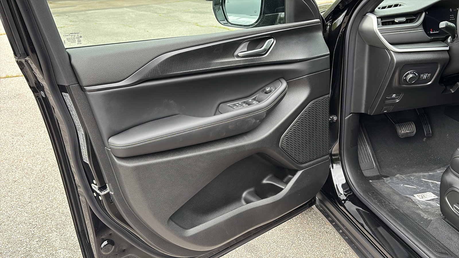 2025 Jeep Grand Cherokee Laredo Altitude X photo 7