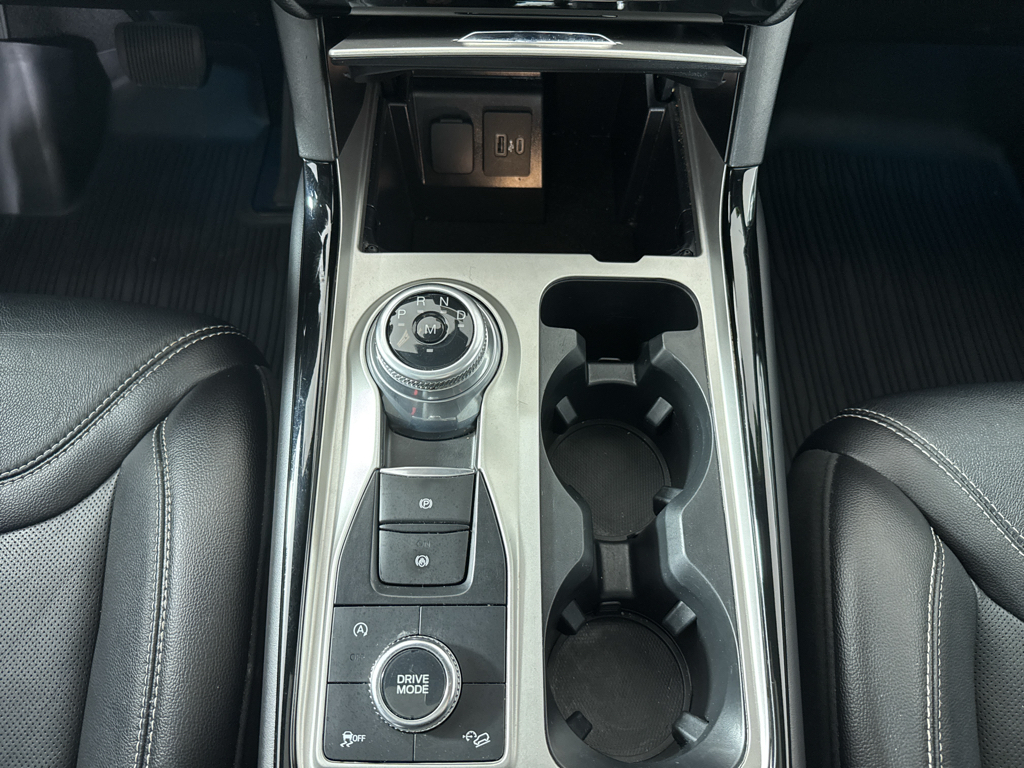 2023 Ford Explorer ST photo 28
