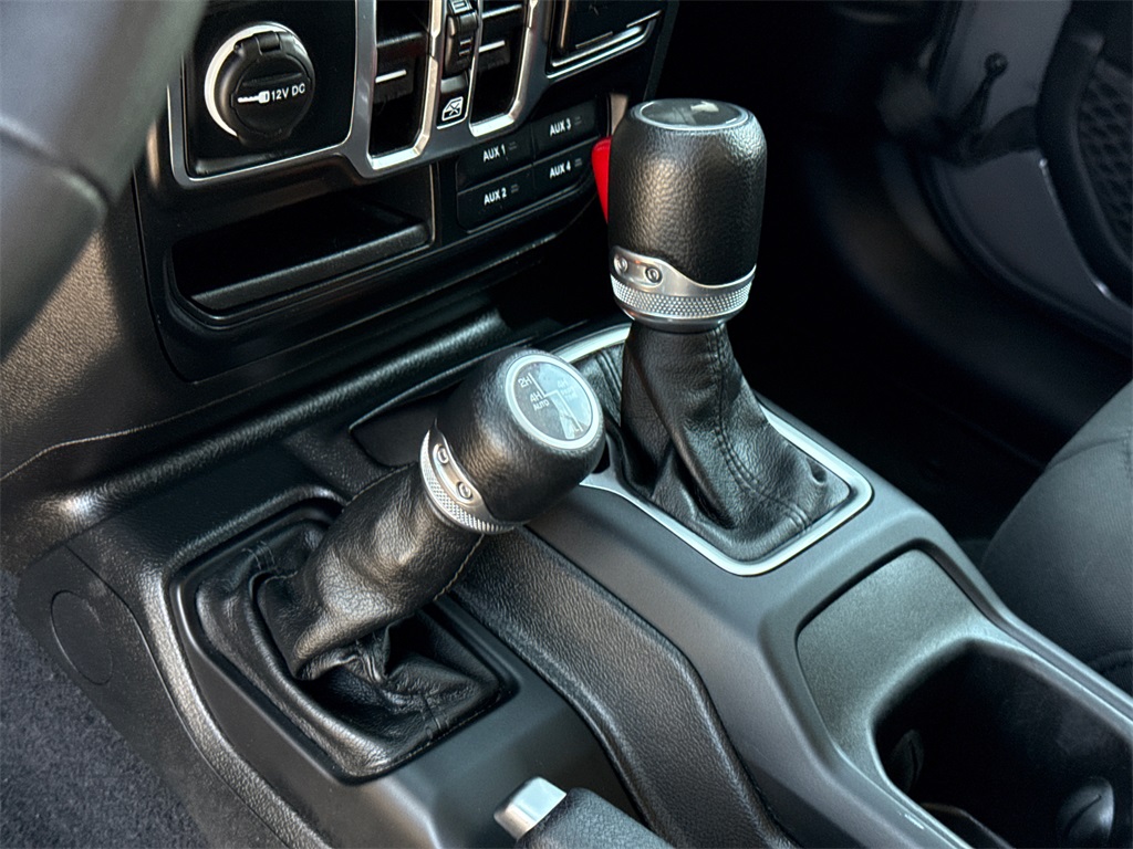 2023 Jeep Wrangler Base 4xe photo 26