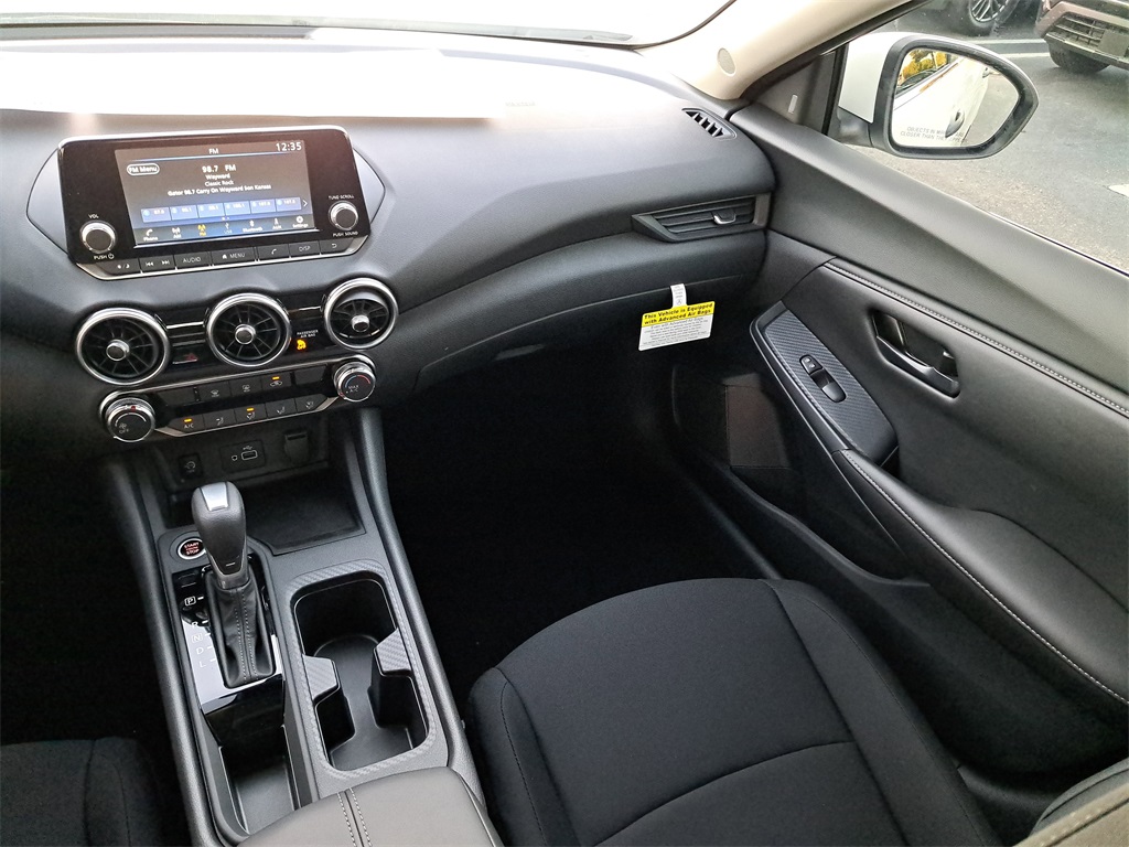 2025 Nissan Sentra S photo 16