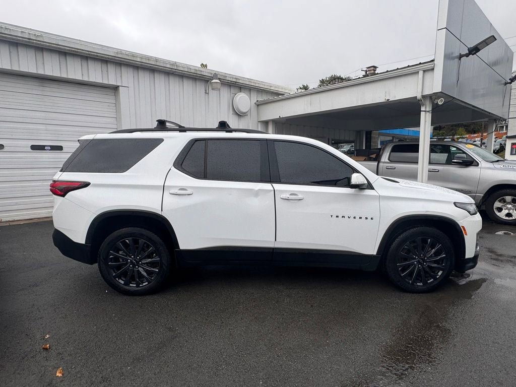 2023 Chevrolet Traverse RS photo 4