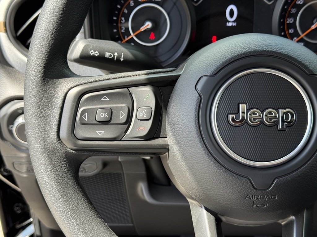 2025 Jeep Wrangler Sport photo 13