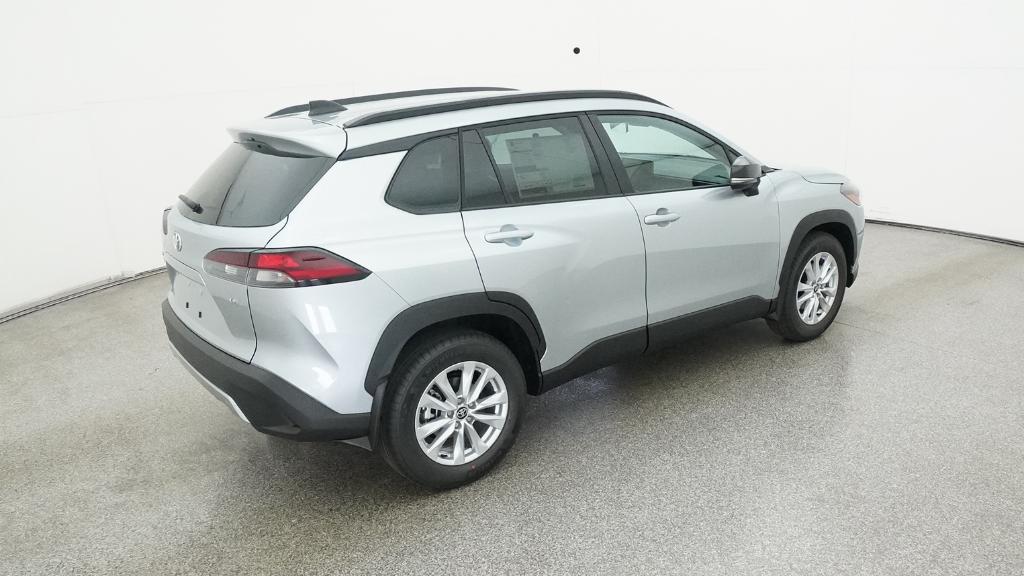 2026 Toyota Corolla Cross LE's photo