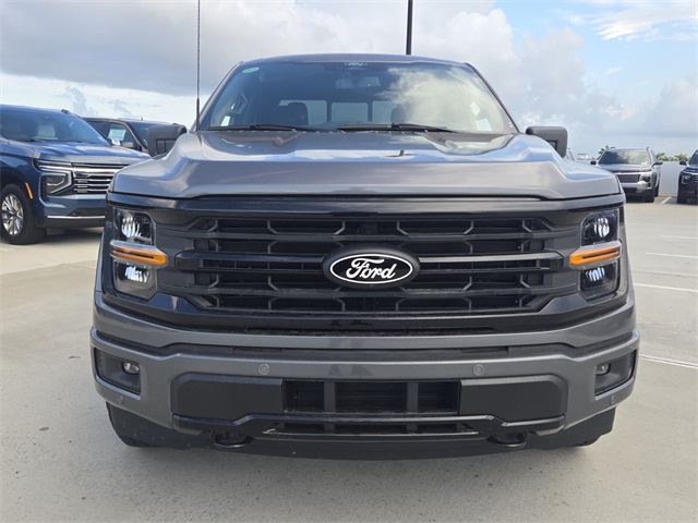 2025 Ford F-150 XLT photo 3
