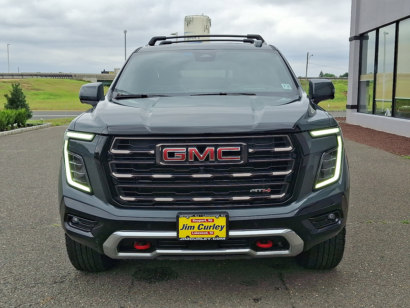 2025 Gmc Yukon AT4 Ultimate photo 2
