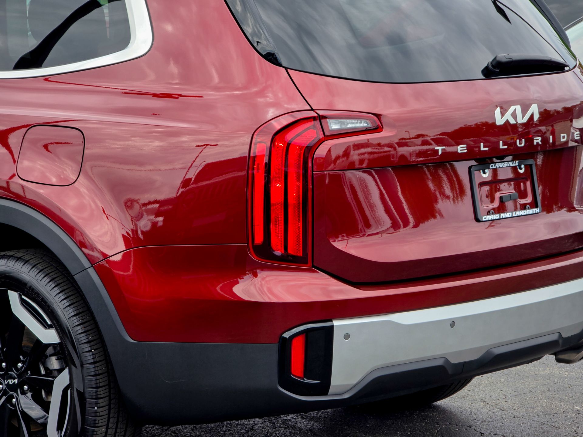 2024 Kia Telluride S photo 19