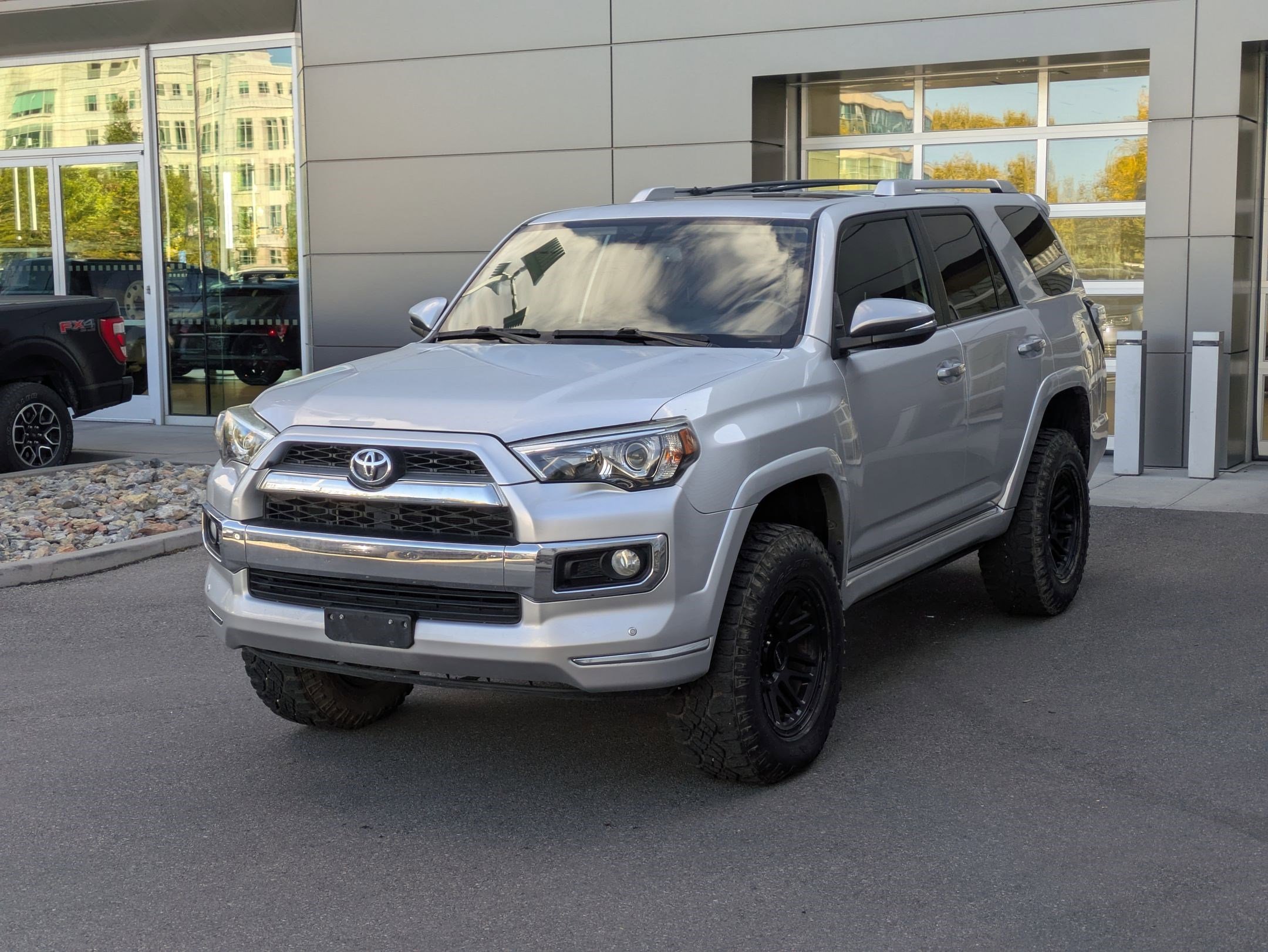 2017 Toyota 4Runner Limited SR5 Premium TRD Pro photo 7