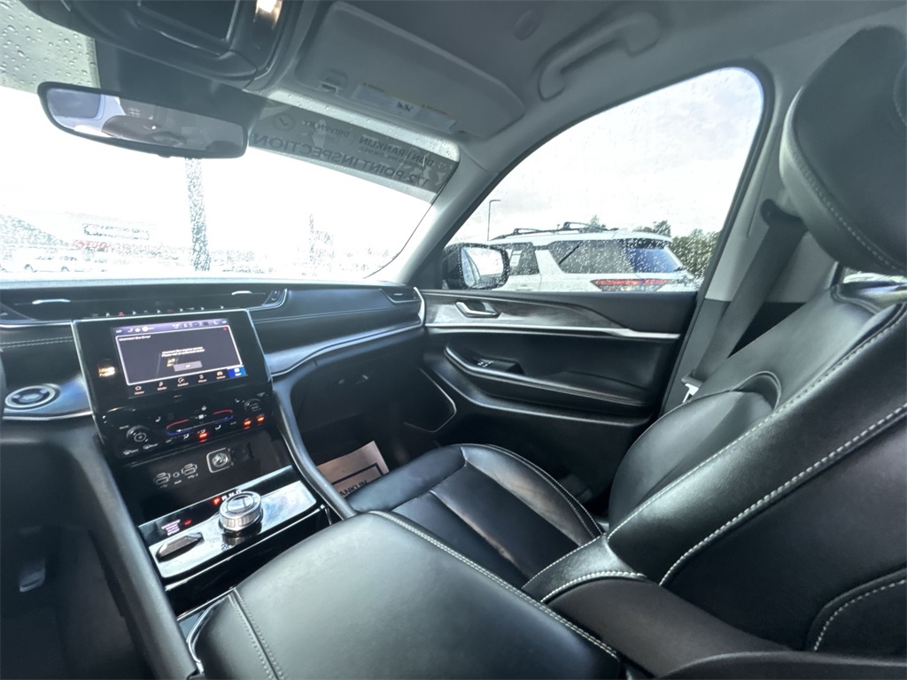 2022 Jeep Grand Cherokee Limited photo 11