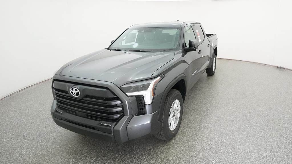 2025 Toyota Tundra SR5 photo 5