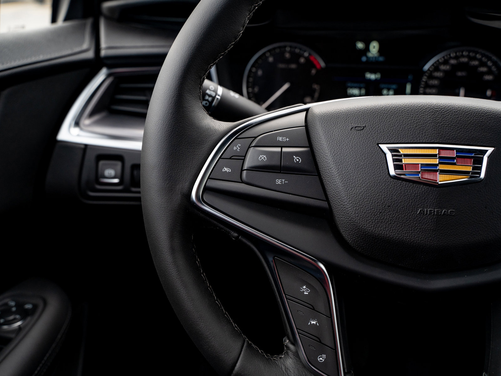 New 2024 Cadillac XT5 AWD Luxury Heated Front Seats Dual Zone Auto