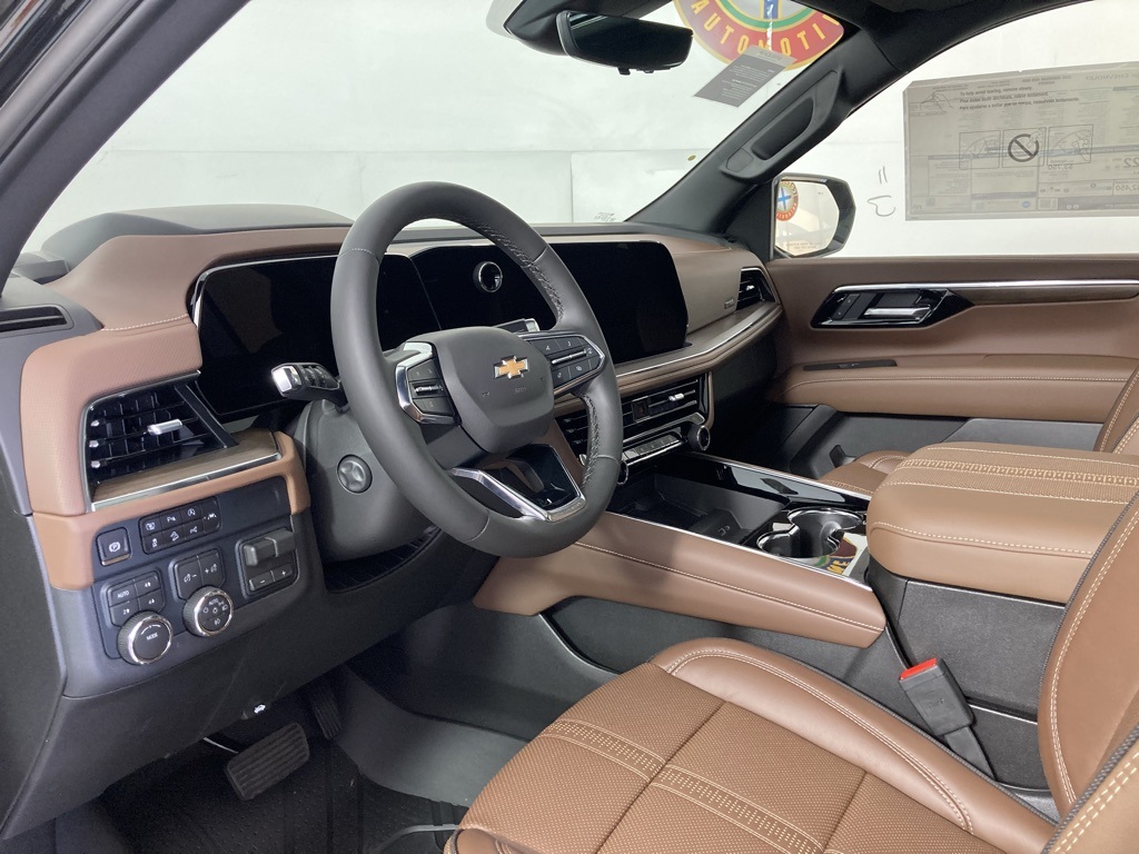 2026 Chevrolet Suburban High Country photo 12