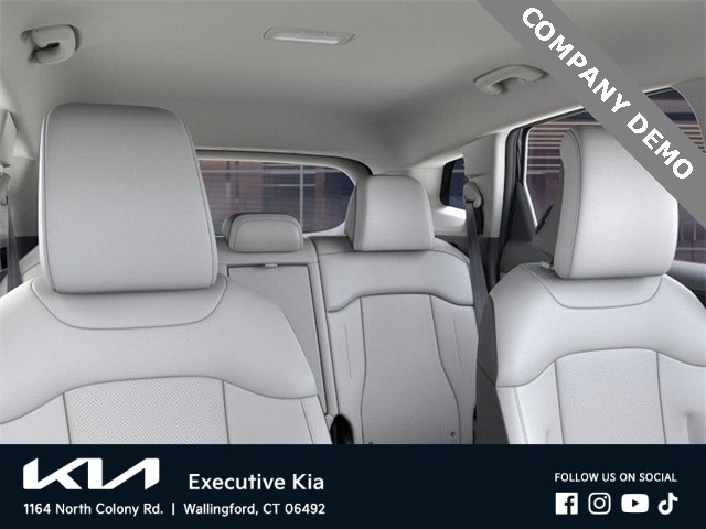 2025 Kia Sportage EX photo 25